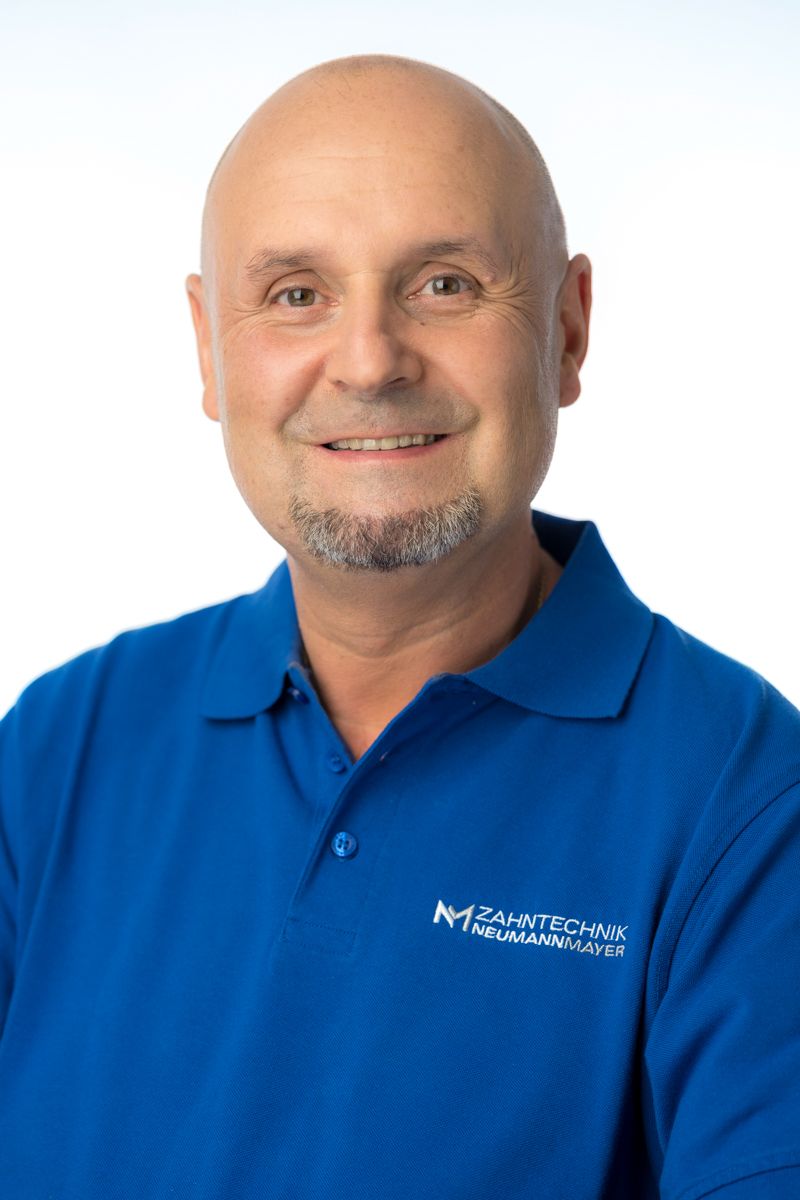 Gerhard Neumann
